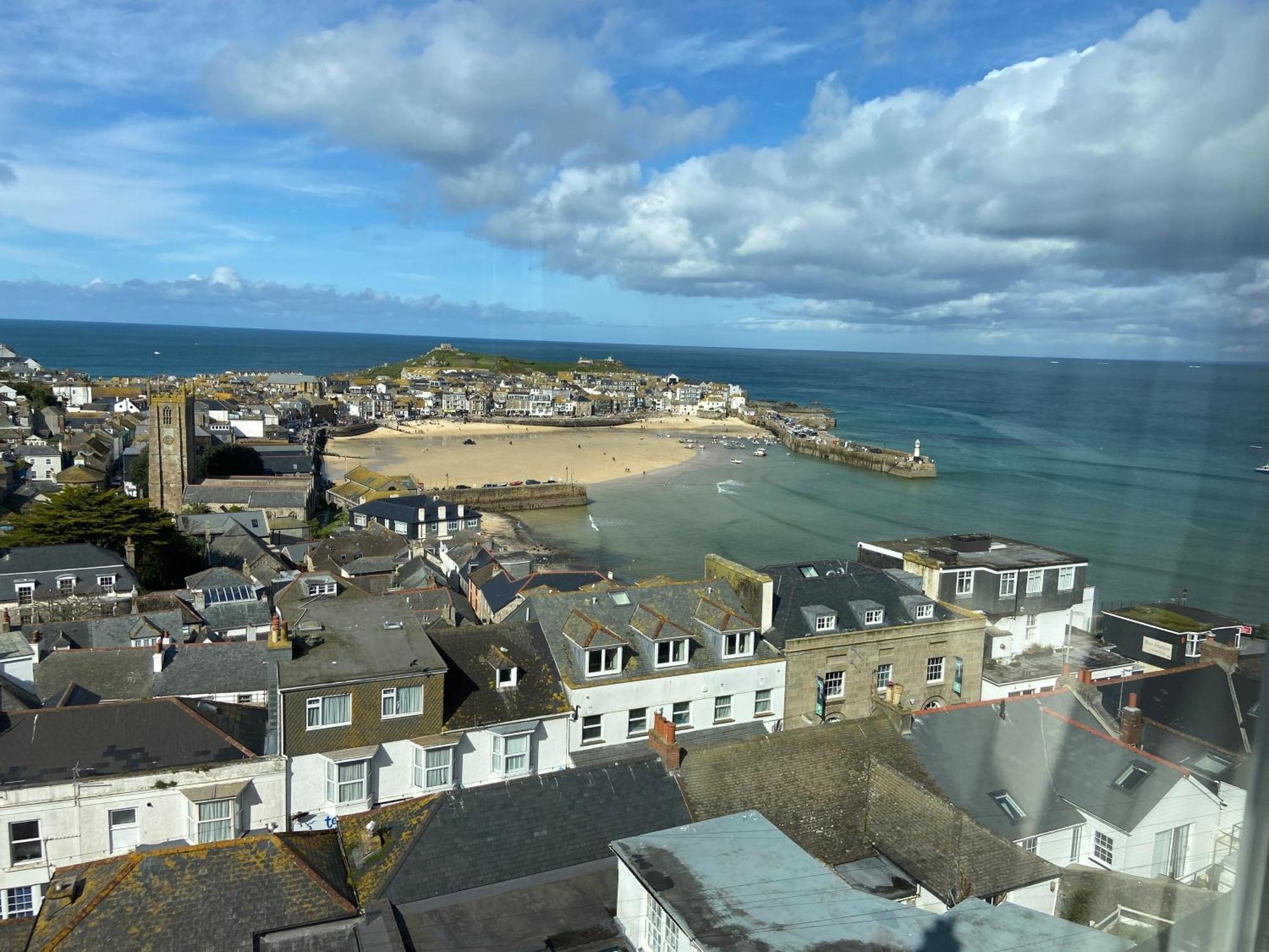The Penthouse Apartment With An 18Ft By 14Ft Balcony With Amazing Views Over St Ives Harbour And Bay Perfect From Alfresco Dining And Sunbathing, Onsite Parking, Larger Groups Book Our Connecting Apartments Экстерьер фото