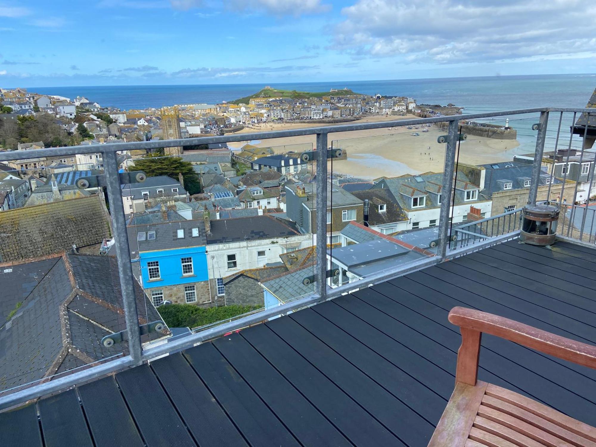 The Penthouse Apartment With An 18Ft By 14Ft Balcony With Amazing Views Over St Ives Harbour And Bay Perfect From Alfresco Dining And Sunbathing, Onsite Parking, Larger Groups Book Our Connecting Apartments Экстерьер фото